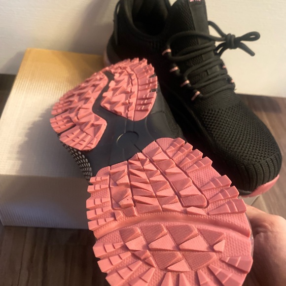 Spiez Black and Pink Sneakers - Picture 3 of 5